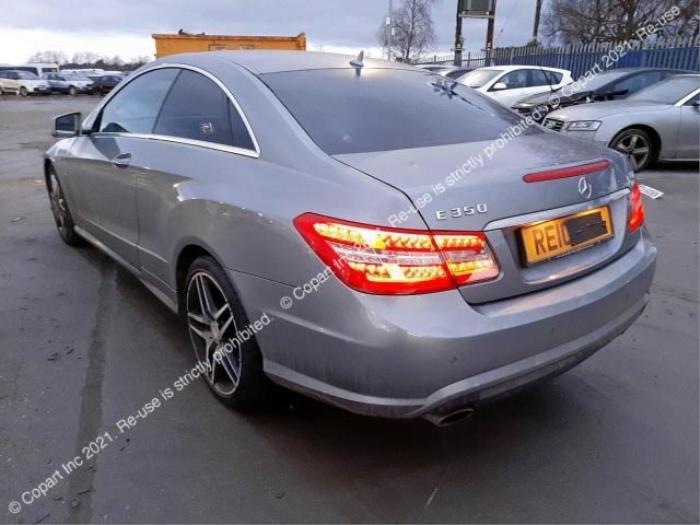 Mercedes E E-350 CDI V6 24V Épave (2010, Foncé, Gris)