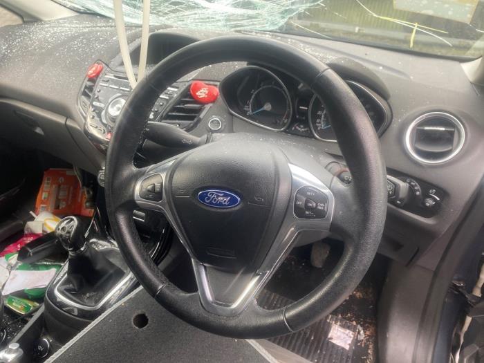 Ford Fiesta 6 1.0 EcoBoost 12V 125 Schrottauto (2015, Dunkel, Grau)