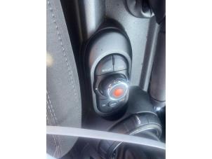 Mini Mini Convertible 1.5 12V Cooper Vehículo de desguace (2017, Gris)