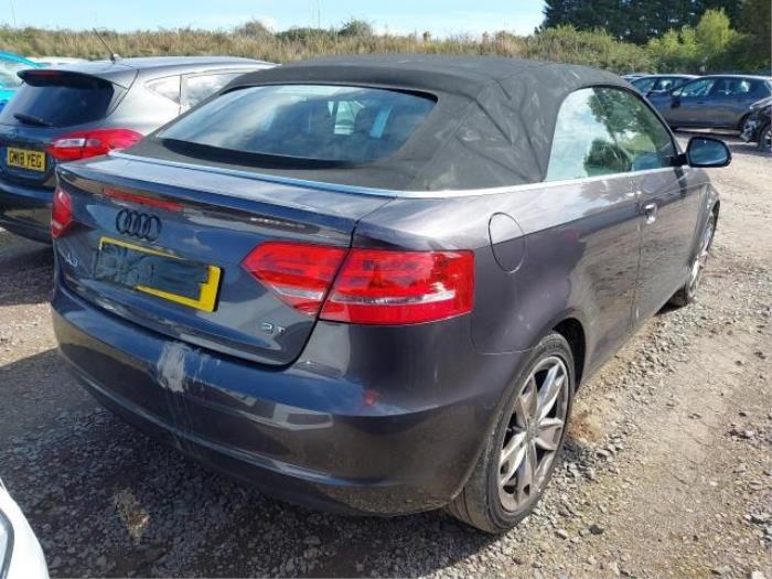 Audi A3 Cabriolet 1.2 TFSI Épave (2010, Foncé, Violet)