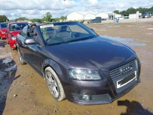Audi A3 Cabriolet 1.2 TFSI Épave (2010, Foncé, Violet)