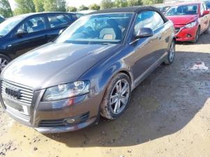 Audi A3 Cabriolet 1.2 TFSI Épave (2010, Foncé, Violet)