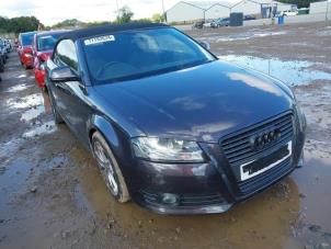 Audi A3 Cabriolet 1.2 TFSI Épave (2010, Foncé, Violet)