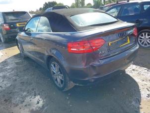 Audi A3 Cabriolet 1.2 TFSI Épave (2010, Foncé, Violet)