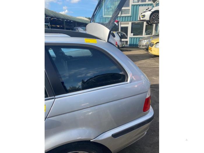 BMW 3 serie Touring 316i 16V Épave (2004, Gris)