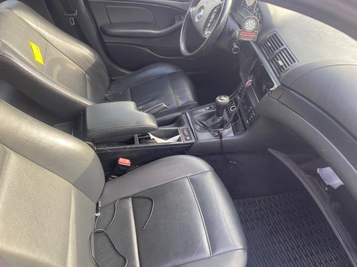 BMW 3 serie Touring 316i 16V Épave (2004, Gris)