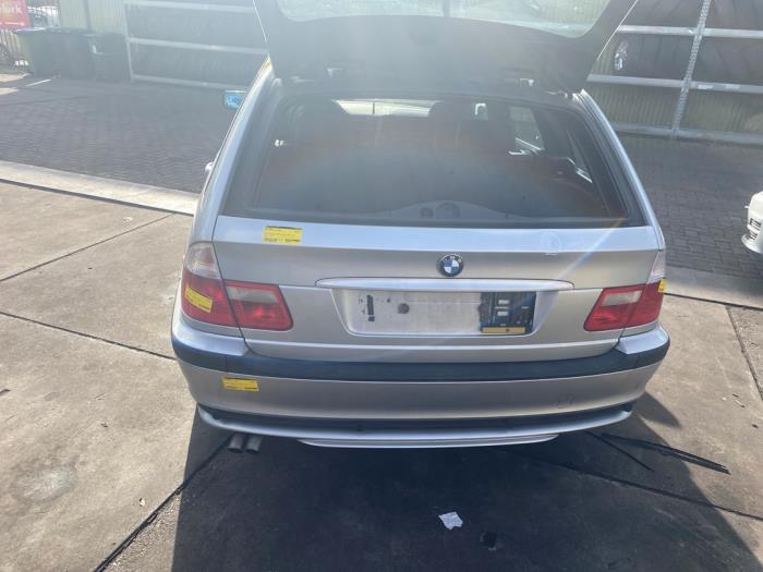 BMW 3 serie Touring 316i 16V Épave (2004, Gris)