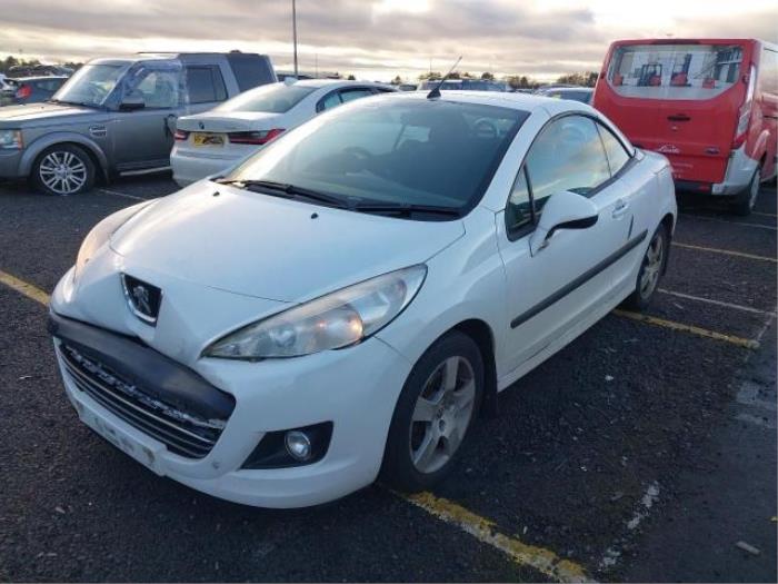 Peugeot 207 CC 1.6 16V Vehículo de desguace (2012, Blanco, Blanco)