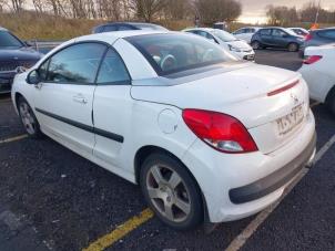 Peugeot 207 CC 1.6 16V Vehículo de desguace (2012, Blanco, Blanco)