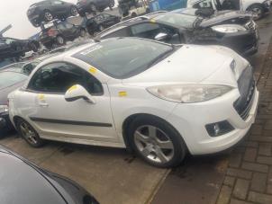 Peugeot 207 CC 1.6 16V Vehículo de desguace (2012, Blanco, Blanco)