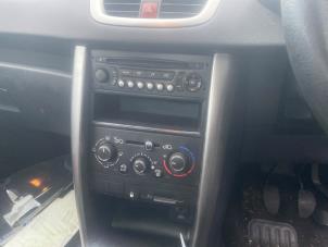 Peugeot 207 CC 1.6 16V Vehículo de desguace (2012, Blanco, Blanco)