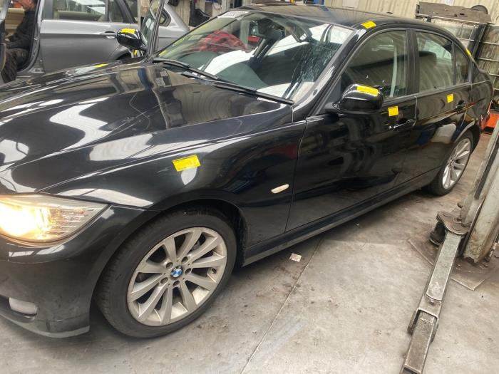 BMW 3 serie 320i 16V Skrotfordon (2011, BLANK BL B)