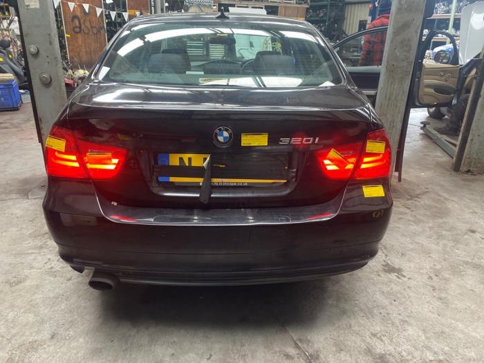 BMW 3 serie 320i 16V Skrotfordon (2011, BLANK BL B)