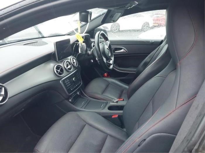 Mercedes CLA 2.0 CLA-250 Turbo 16V 4-Matic Épave (2015, Gris)