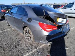 Mercedes CLA 2.0 CLA-250 Turbo 16V 4-Matic Épave (2015, Gris)