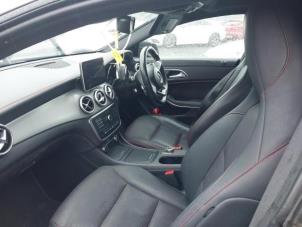 Mercedes CLA 2.0 CLA-250 Turbo 16V 4-Matic Épave (2015, Gris)