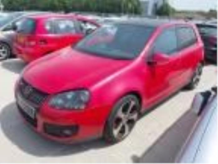 Volkswagen Golf V 2.0 TFSI GTI 16V Samochód złomowany (2004, Czerwony)