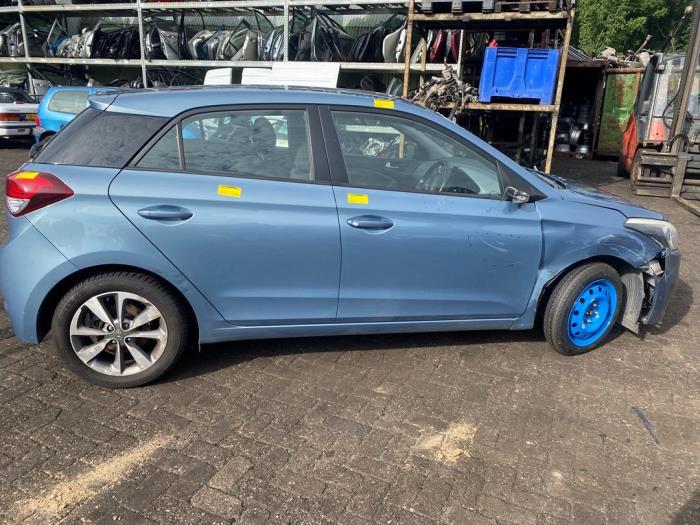Hyundai i20 1.2i 16V Salvage vehicle (2015, Blue)