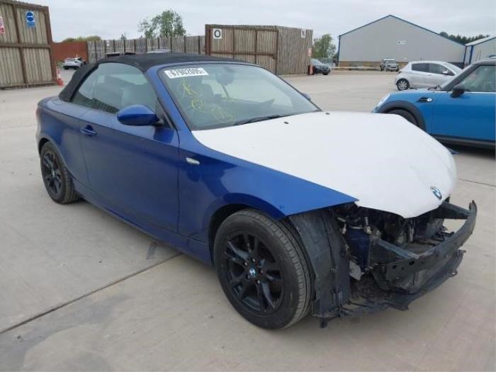 BMW 1 serie 120i 16V Samochód złomowany (2008, Niebieski)