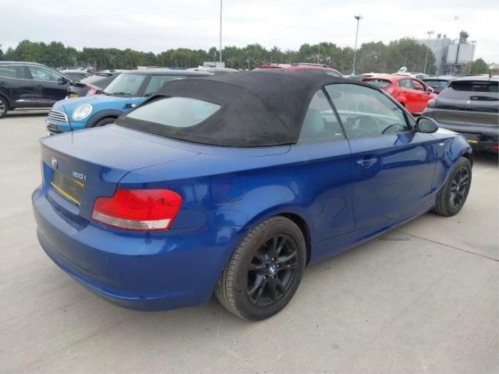 BMW 1 serie 120i 16V Samochód złomowany (2008, Niebieski)
