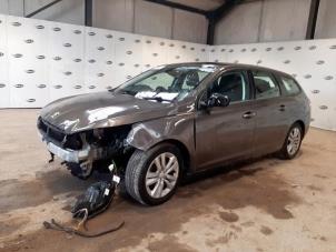Peugeot 308 SW 1.2 12V e-THP PureTech 130  (Épave)