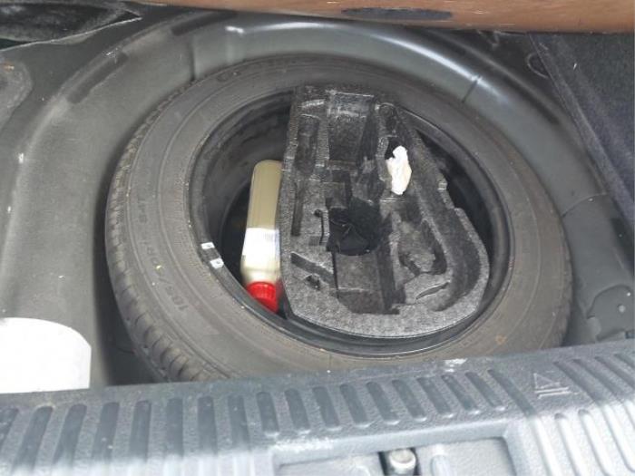 Volkswagen Polo V 1.2 12V Salvage vehicle (2010, Black)