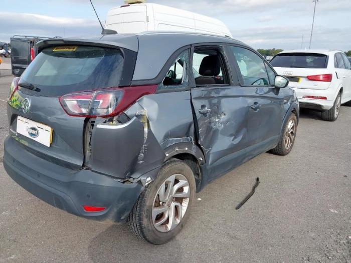 Opel Crossland 1.2 12V Skrotfordon (2019, GRIJS GR)
