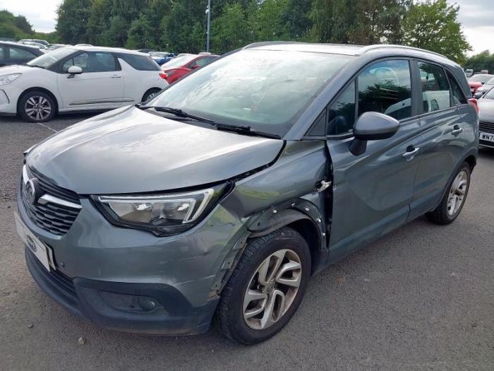 Opel Crossland 1.2 12V Skrotfordon (2019, GRIJS GR)