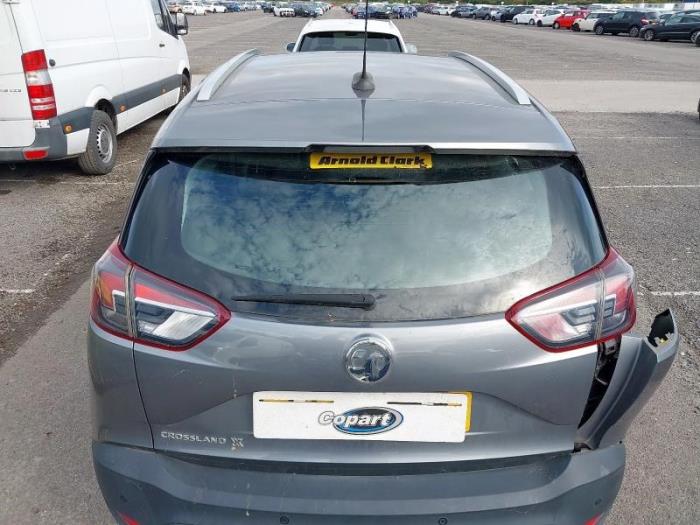 Opel Crossland 1.2 12V Skrotfordon (2019, GRIJS GR)
