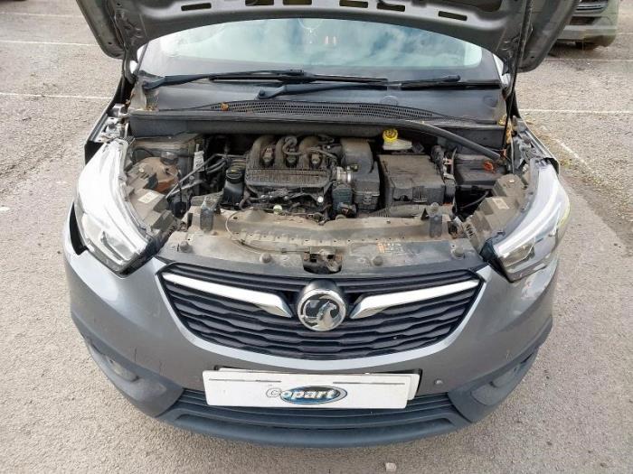 Opel Crossland 1.2 12V Skrotfordon (2019, GRIJS GR)