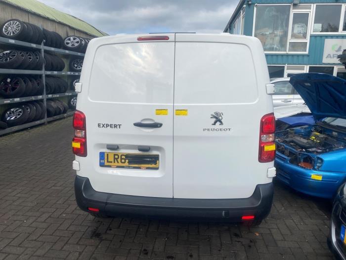 Peugeot Expert 2.0 Blue HDi 120 16V Vehículo de desguace (2019, Blanco)