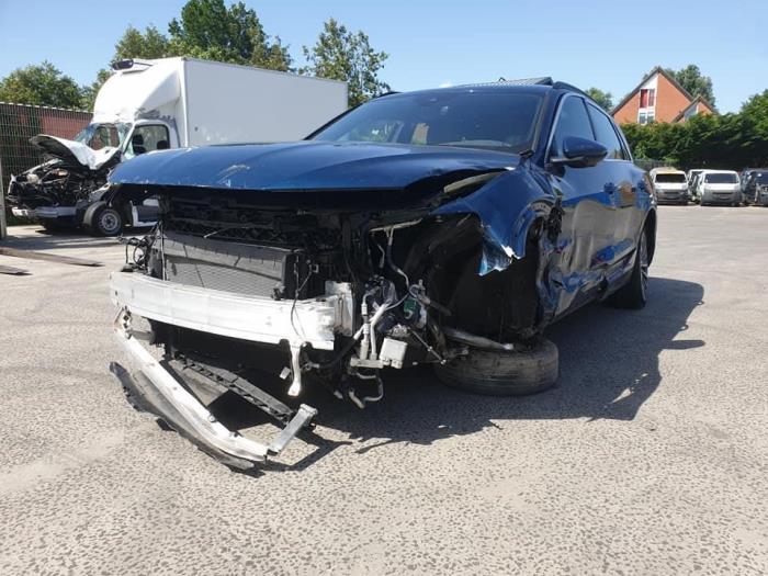 Audi e-tron 55 quattro Skrotfordon (2019, BLAUW)
