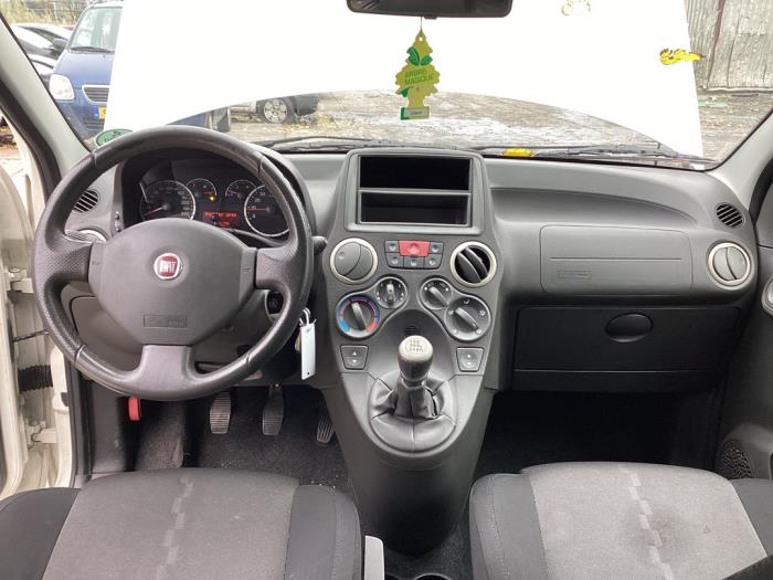 fiat-panda-1-4-16v-pave-2008-blanc-gebr-opdam-b-v