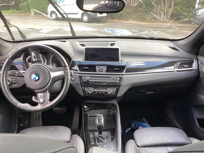 BMW X1 sDrive 20i 2.0 16V Twin Power Turbo Épave (2019, Gris)