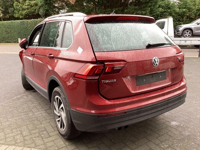 Volkswagen Tiguan 1.4 TSI 16V Vehículo de desguace (2017, Rojo)