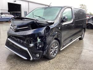 Toyota ProAce 2.0 D-4D 140 16V  (Salvage)