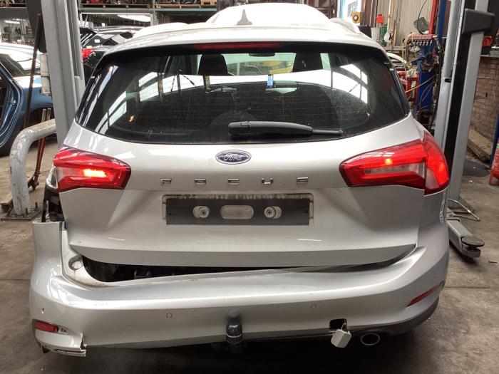 Ford Focus 4 Wagon 1.0 Ti-VCT EcoBoost 12V 100 Épave (2019, Gris)