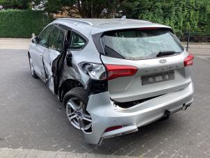 Ford Focus 4 Wagon 1.0 Ti-VCT EcoBoost 12V 100 Épave (2019, Gris)