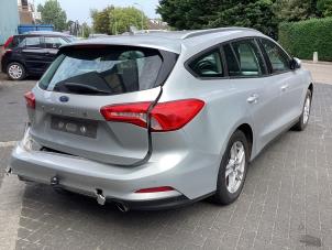 Ford Focus 4 Wagon 1.0 Ti-VCT EcoBoost 12V 100 Épave (2019, Gris)