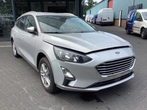 Ford Focus 4 Wagon 1.0 Ti-VCT EcoBoost 12V 100 Épave (2019, Gris)