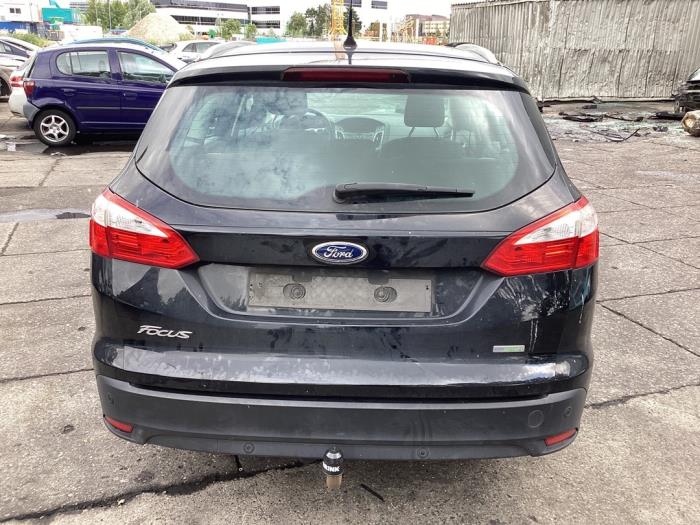 Ford Focus 3 Wagon 1.0 Ti-VCT EcoBoost 12V 125 Épave (2015, Noir)