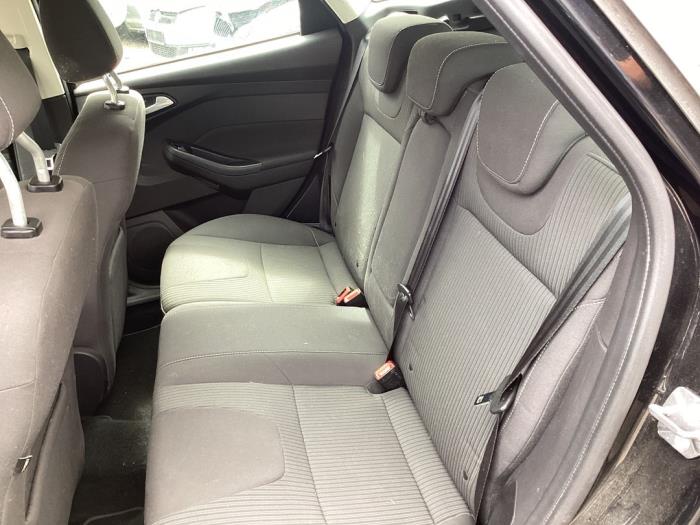Ford Focus 3 Wagon 1.0 Ti-VCT EcoBoost 12V 125 Épave (2015, Noir)