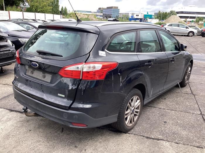 Ford Focus 3 Wagon 1.0 Ti-VCT EcoBoost 12V 125 Épave (2015, Noir)