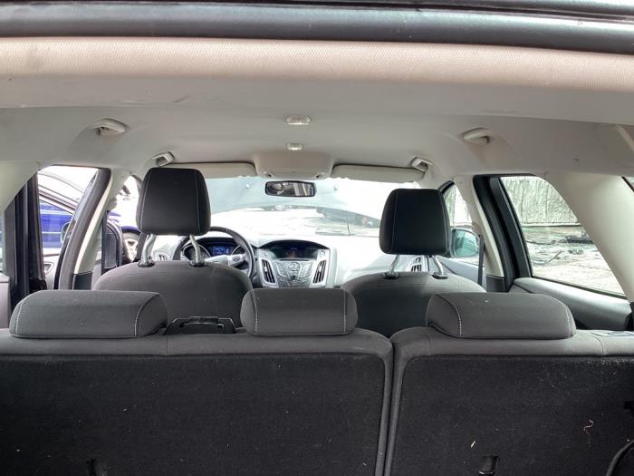Ford Focus 3 Wagon 1.0 Ti-VCT EcoBoost 12V 125 Épave (2015, Noir)