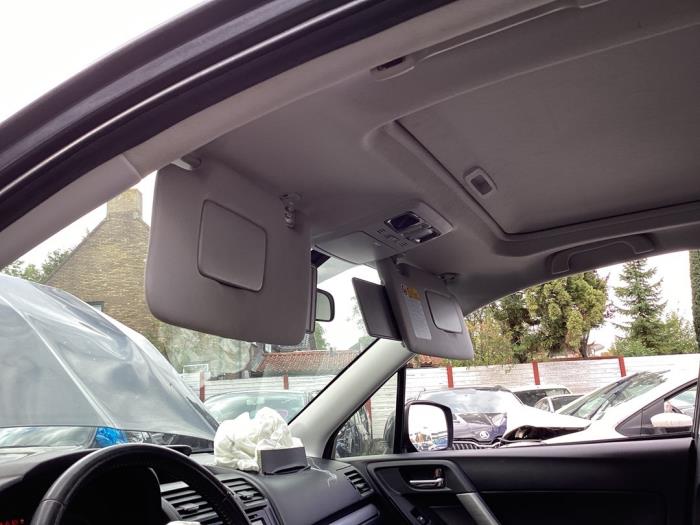 Subaru Forester 2.0 16V X Épave (2014, Gris)