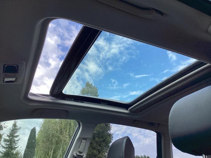 Subaru Forester 2.0 16V X Épave (2014, Gris)