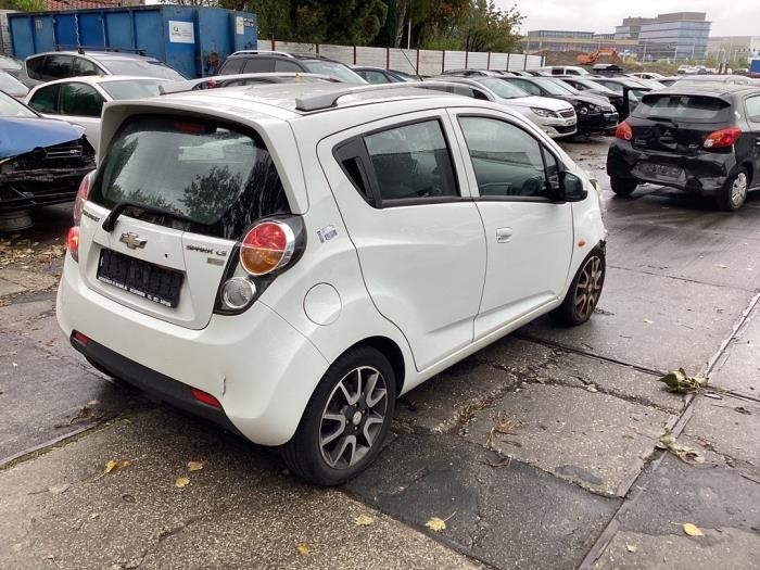 Chevrolet Spark 1.0 16V Bifuel Salvage vehicle (2011, White)