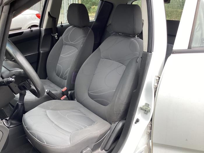Chevrolet Spark 1.0 16V Bifuel Salvage vehicle (2011, White)