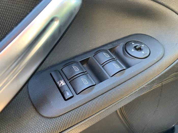 Ford S-Max 2.0 16V Salvage vehicle (2006, Gray)