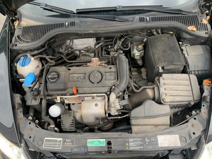Skoda Octavia Combi 1.4 TSI 16V Salvage vehicle (2010, Black)